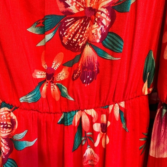 Old Navy Cami midi floral off the shoulder dress in red.  Size XL - Picture 3 of 6